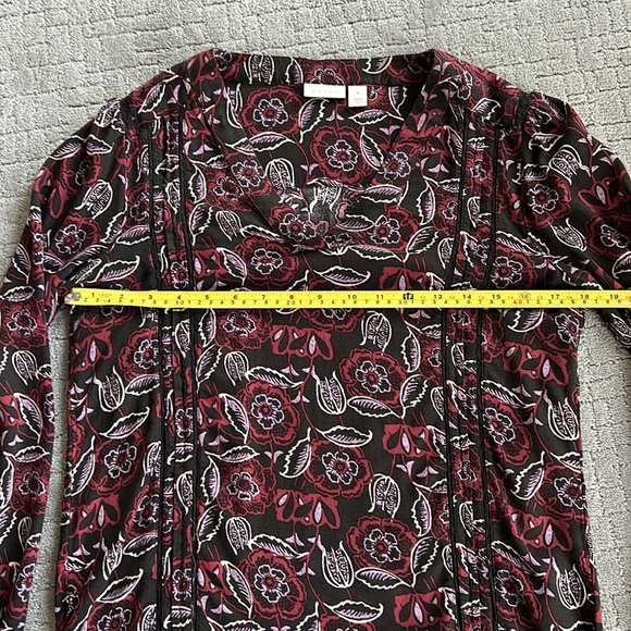 HINGE blouse, size Small, black with burgundy, lavender, and cream print - Picture 7 of 12